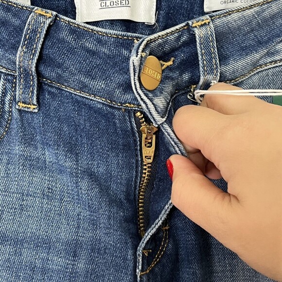 Closed NWT Baker Slim Ankle Jeans Women’s Size 24 Blue Distressed Stretch - Picture 10 of 14
